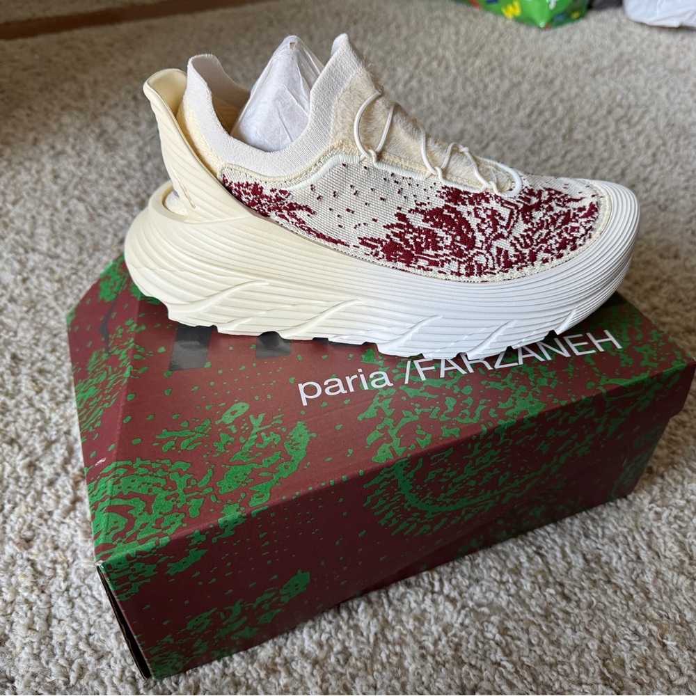 Hoka U Restore Chukka in Cream and Red Sneaker - Unisex
